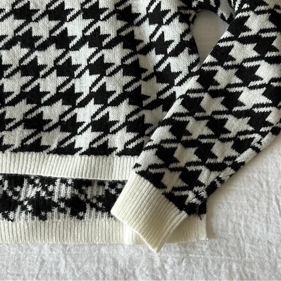 William Rast Hi-low black and white houndstooth sweater - Size XS - Picture 5 of 5